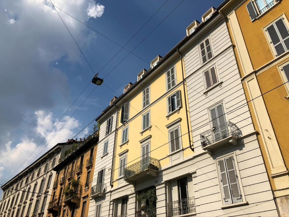 Deluxe Apartment Milan - Duomo - Milan Lin Airport ภายนอก รูปภาพ